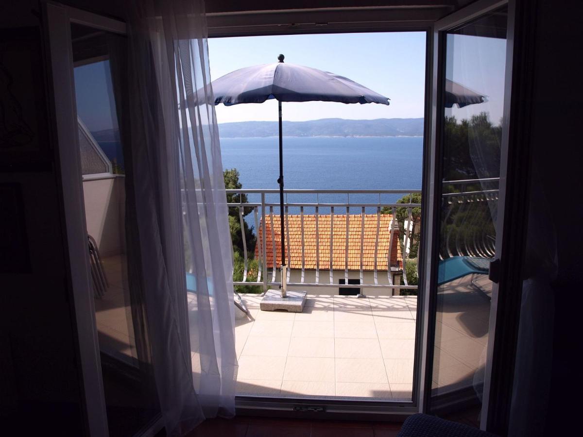 Apartments Kuzmanic Омиш Экстерьер фото